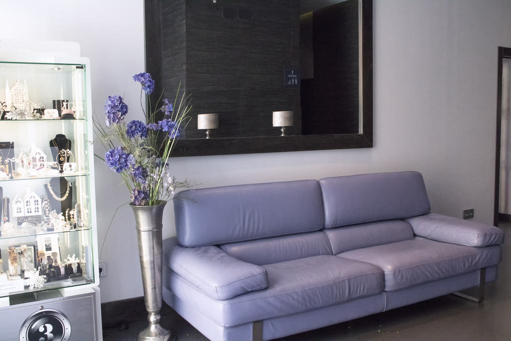 Hotel Santa Eulalia ปวยร์โตลญาโน ภายนอก รูปภาพ
